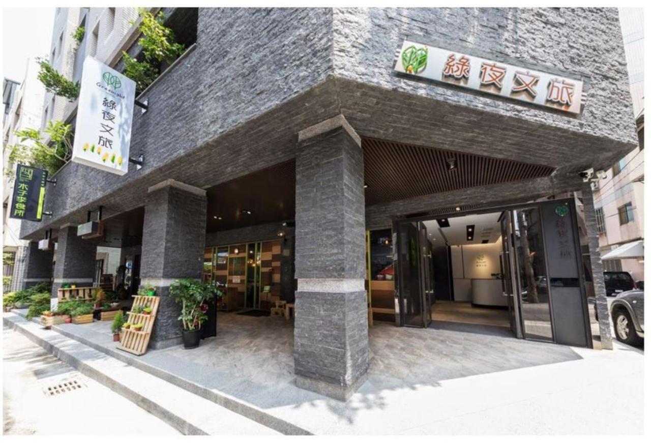 Greenight Hotel Тайджун Екстериор снимка
