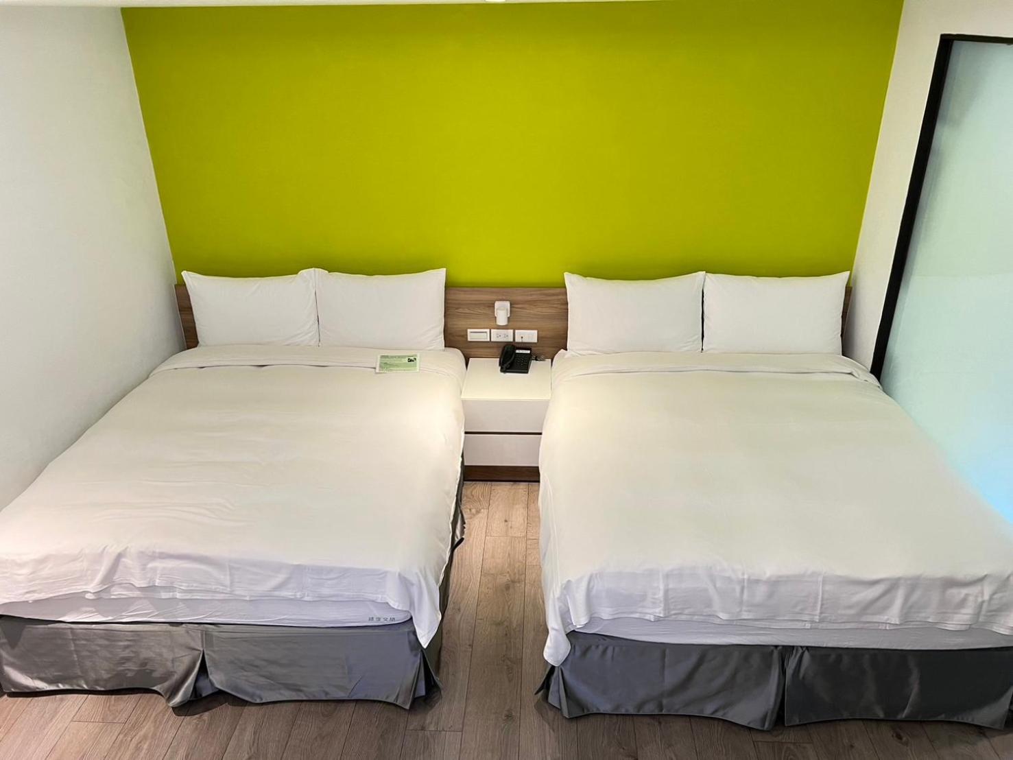 Greenight Hotel Тайджун Екстериор снимка