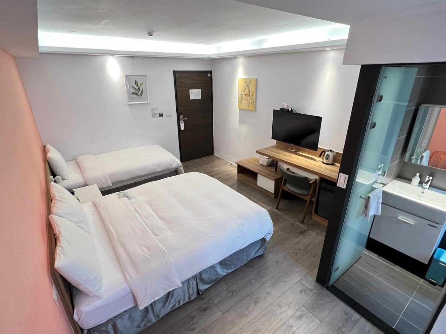 Greenight Hotel Тайджун Екстериор снимка