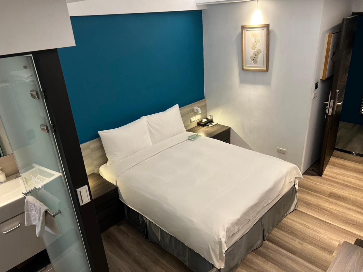 Greenight Hotel Тайджун Екстериор снимка