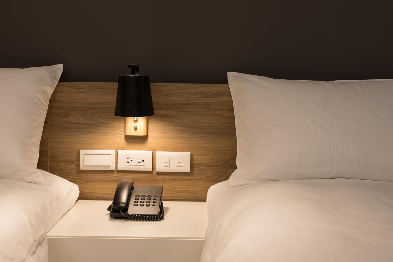 Greenight Hotel Тайджун Екстериор снимка